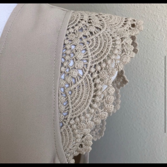 Crochet Cap Sleeve Blouse - Picture 5 of 6